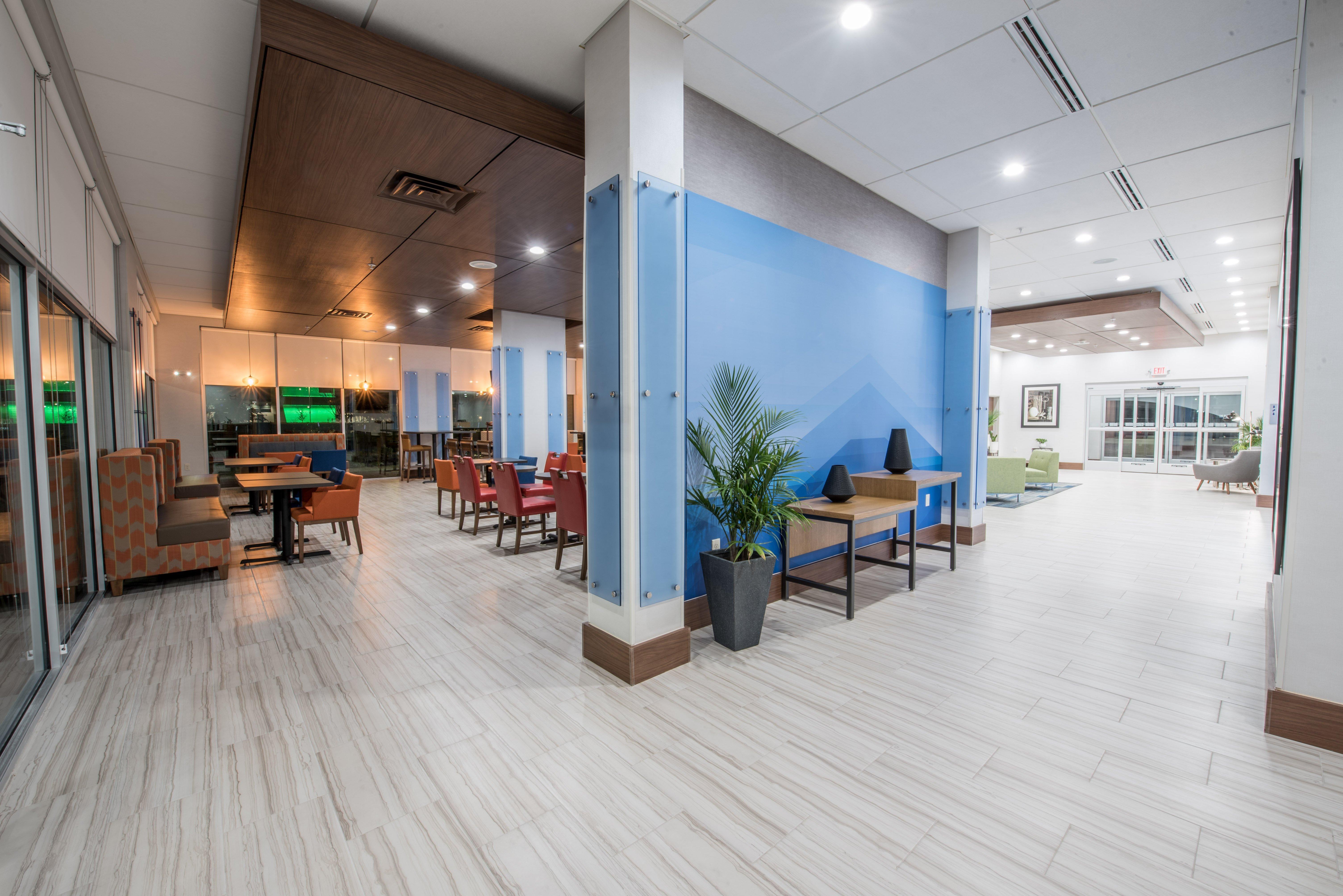 Holiday Inn Express & Suites - Houston Westchase - Westheimer By Ihg Exterior photo