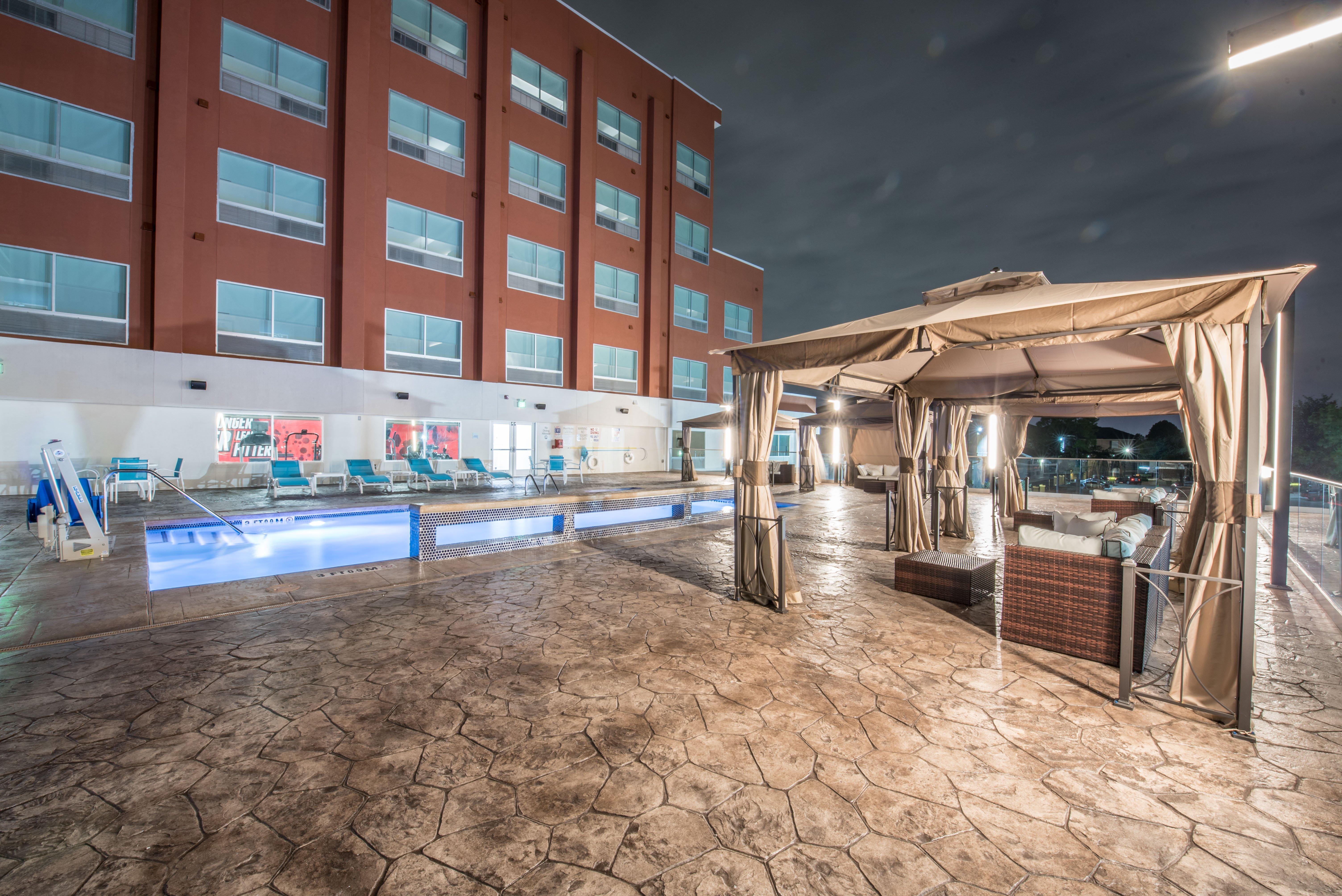 Holiday Inn Express & Suites - Houston Westchase - Westheimer By Ihg Exterior photo